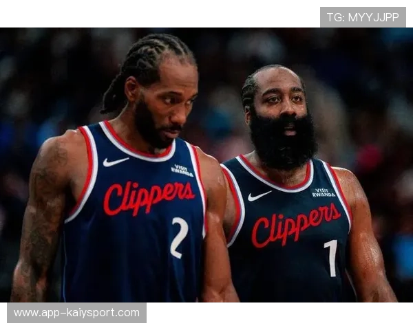 快船双星合体能否冲击冠军?球迷热议不断 快船双星合体能否冲击冠军?球迷热议不断