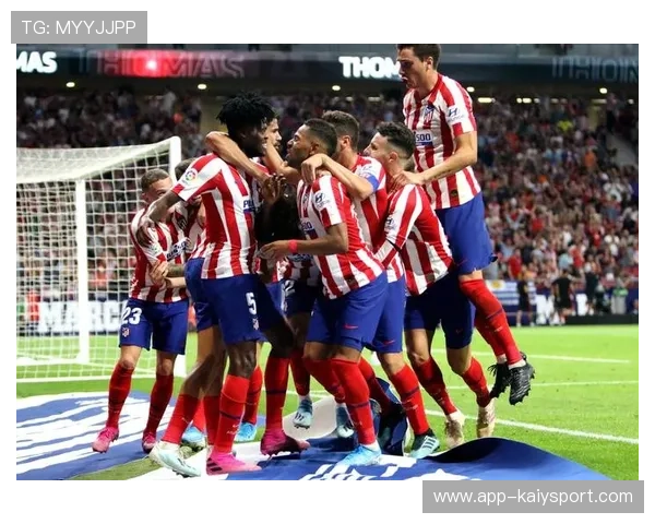 西甲榜首大战打出火花：激情对决，谁将笑到最后？